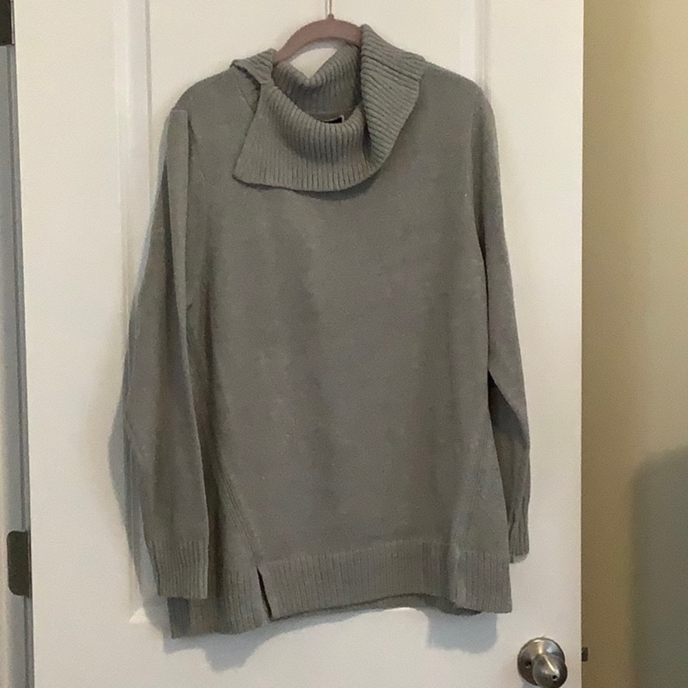 Gray sweater